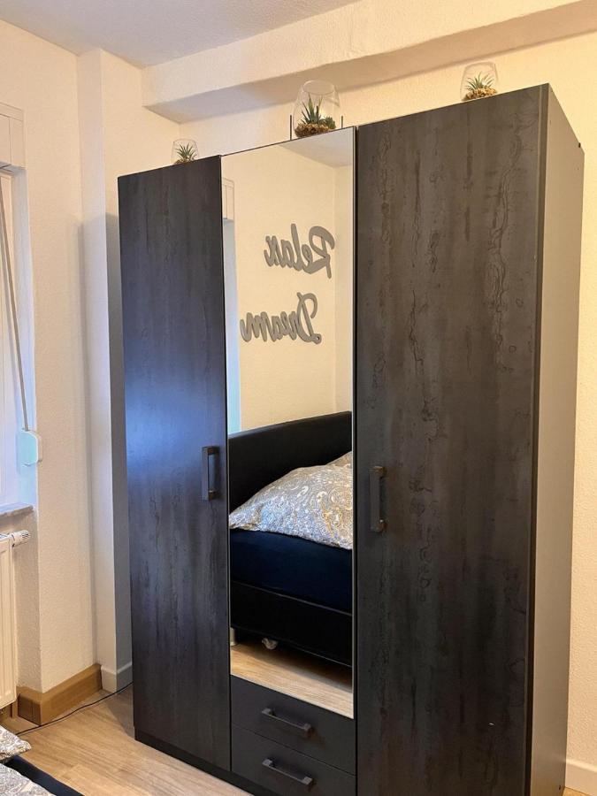 Lovely 1-Bed Apartment In Koblenz Koblenz  Buitenkant foto